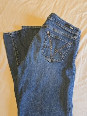 Kut from the Kloth Denim Straight-Leg Jeans in Blue